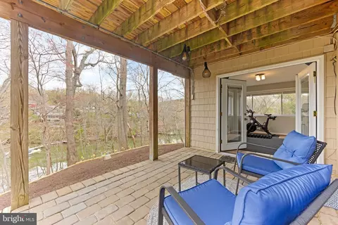 Exterior - 1501 Circle Dr, Annapolis, MD 21409 photo 6 of 10