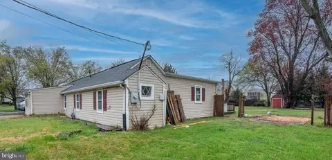 Exterior - 1110 Bradley Rd, Pasadena, MD 21122 photo 5 of 11