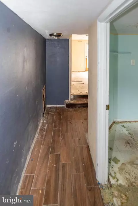 Entry Way - 1110 Bradley Rd, Pasadena, MD 21122 photo 1 of 1