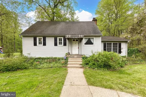 1859 Cedar Dr, Severn, MD 21144