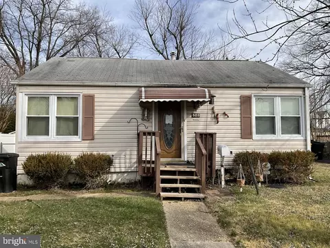 523 Munroe Cir, Glen Burnie, MD 21061