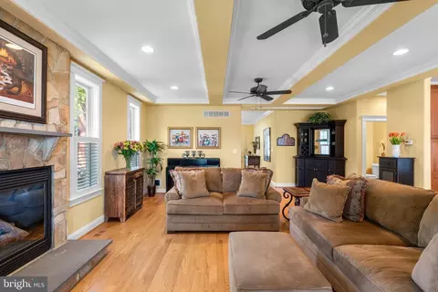 478 Lakeside Dr, Arnold, MD 21012 photo 11