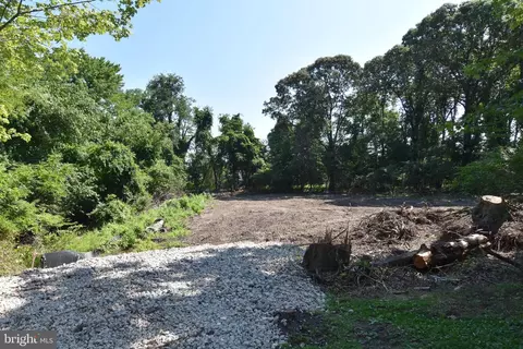 8099 Forest Glen Dr, Pasadena, MD 21122 photo 7