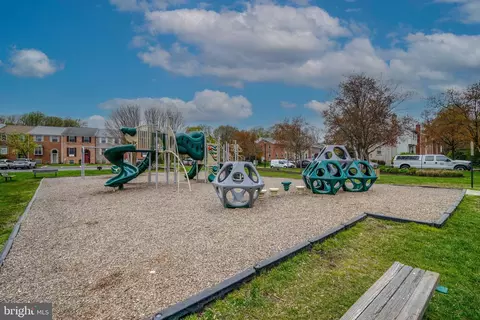 View/Area - 1000 Broderick Ct, Crofton, MD 21114 photo 4 of 4