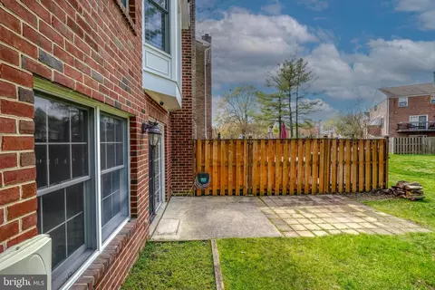 Exterior - 1000 Broderick Ct, Crofton, MD 21114 photo 4 of 6
