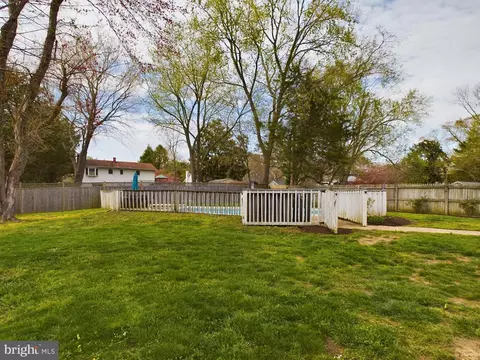 Exterior - 102 Lee Dr, Annapolis, MD 21403 photo 4 of 5