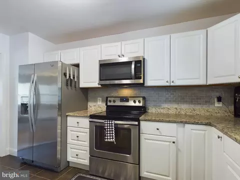 Kitchen - 102 Lee Dr, Annapolis, MD 21403 photo 1 of 3