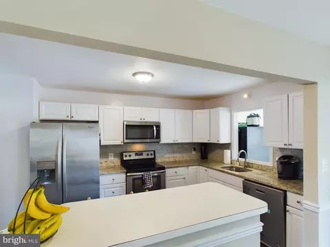 Kitchen - 102 Lee Dr, Annapolis, MD 21403 photo 3 of 3