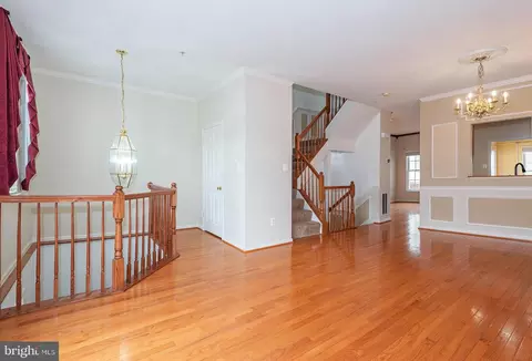 Living - 2012 Dalewood Ct, Crofton, MD 21114 photo 3 of 5