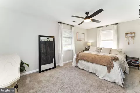 Bedroom - 1170 Maple Ave, Shady Side, MD 20764 photo 2 of 5