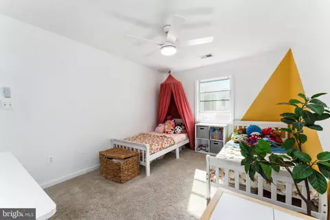 Bedroom - 1170 Maple Ave, Shady Side, MD 20764 photo 4 of 5