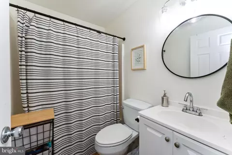 Bath - 1170 Maple Ave, Shady Side, MD 20764 photo 1 of 2