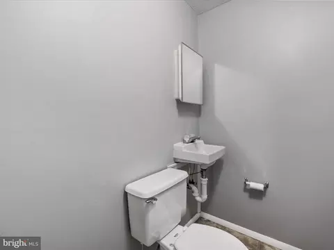 Bath - 1301 Old Pine Ct, Annapolis, MD 21409 photo 3 of 3
