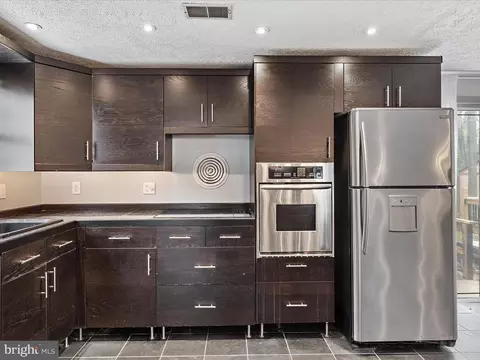 Kitchen - 1301 Old Pine Ct, Annapolis, MD 21409 photo 5 of 7