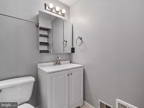Bath - 1301 Old Pine Ct, Annapolis, MD 21409 photo 1 of 3