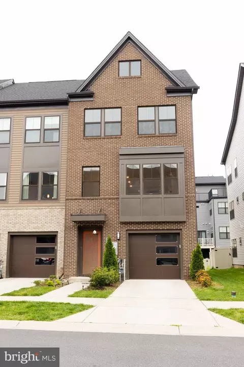 523 Levanna Ln, Glen Burnie, MD 21060