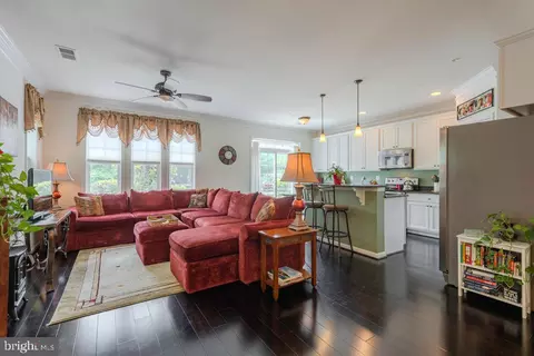7925 Bertie Ct #7, Pasadena, MD 21122 photo 10