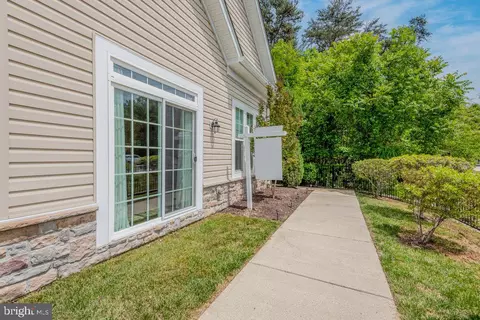 7925 Bertie Ct #7, Pasadena, MD 21122 photo 2