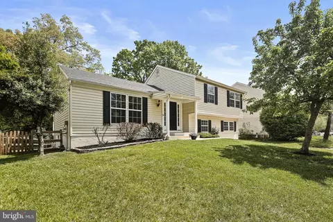 7925 Covington Ave, Glen Burnie, MD 21061