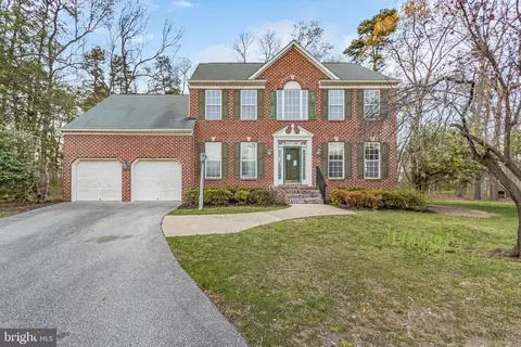 8126 Crimson Ct, Pasadena, MD 21122