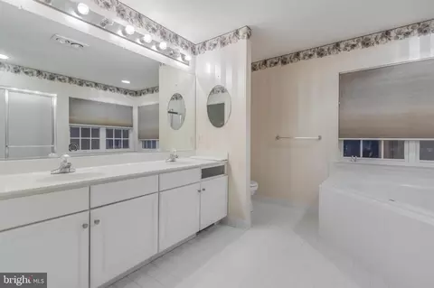 Bath - 8126 Crimson Ct, Pasadena, MD 21122 photo 3 of 6