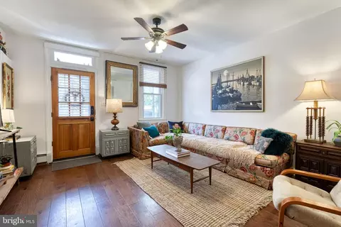 Living - 13 Morris St, Annapolis, MD 21401 photo 2 of 2