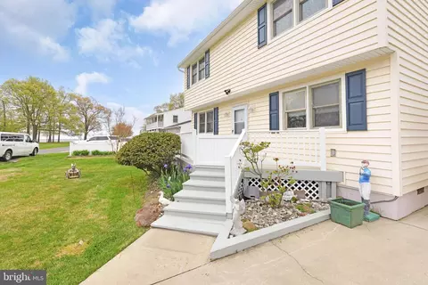 5710 Bay View Pkwy, Churchton, MD 20733