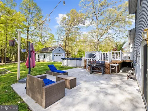 Exterior - 671 D St, Pasadena, MD 21122 photo 9 of 17
