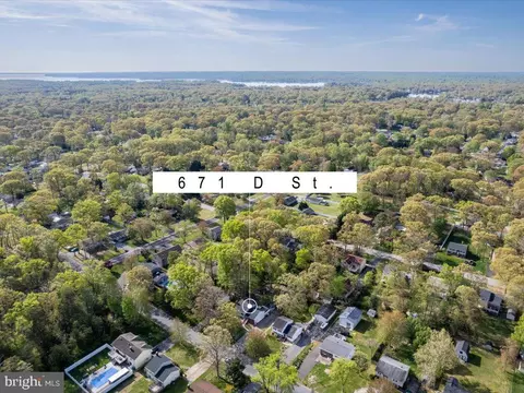 View/Area - 671 D St, Pasadena, MD 21122 photo 3 of 8