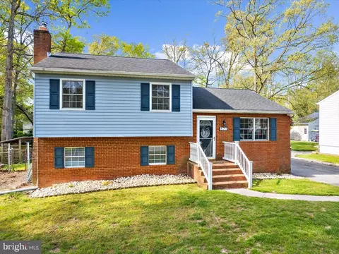 Exterior - 671 D St, Pasadena, MD 21122 photo 2 of 17
