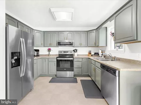 Kitchen - 671 D St, Pasadena, MD 21122 photo 1 of 3