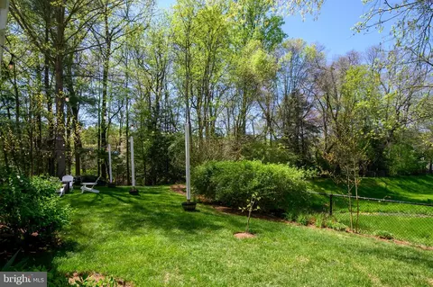 Exterior - 1806 Summersweet Ct, Crofton, MD 21114 photo 10 of 15