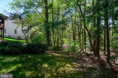 Exterior - 1806 Summersweet Ct, Crofton, MD 21114 photo 9 of 15
