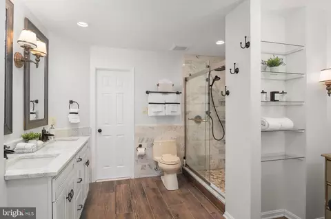 Bath - 1806 Summersweet Ct, Crofton, MD 21114 photo 5 of 8