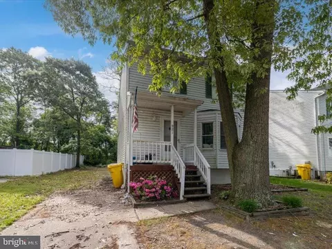 Exterior - 921 12th St, Pasadena, MD 21122 photo 1 of 8