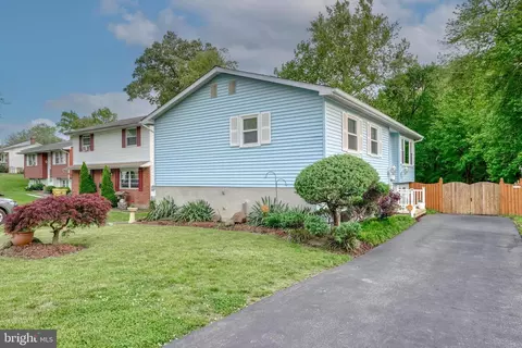 18 Johnson Rd, Pasadena, MD 21122 photo 3