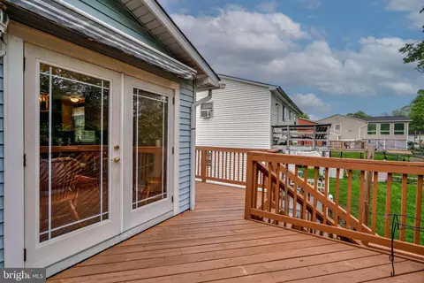 18 Johnson Rd, Pasadena, MD 21122 photo 33