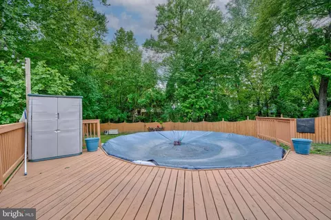 18 Johnson Rd, Pasadena, MD 21122 photo 35
