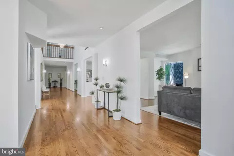 Entry Way - 2826 Broadview Ter, Annapolis, MD 21401 photo 3 of 3
