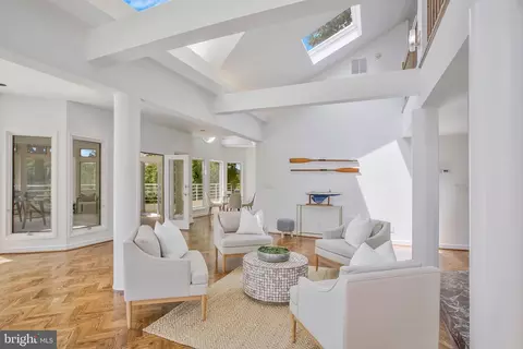 Living - 2826 Broadview Ter, Annapolis, MD 21401 photo 3 of 8