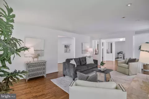 Living - 2826 Broadview Ter, Annapolis, MD 21401 photo 7 of 8