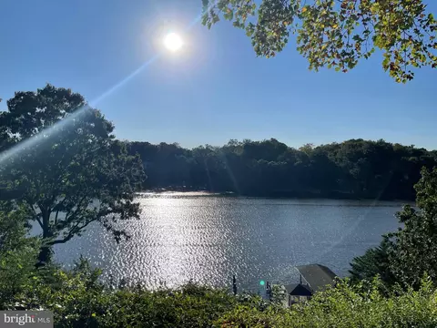View/Area - 2826 Broadview Ter, Annapolis, MD 21401 photo 5 of 33