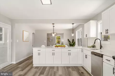 Kitchen - 253 Carvel Rd, Pasadena, MD 21122 photo 7 of 7