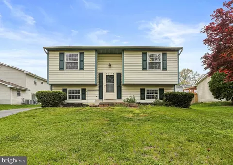 7728 Acrocomia Dr, Hanover, MD 21076