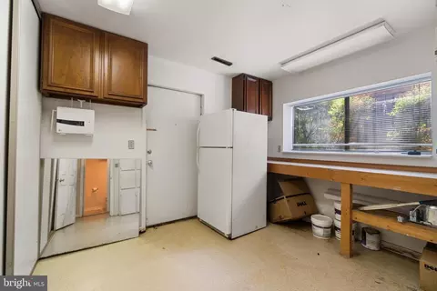 Kitchen - 1817 Glade Ct, Annapolis, MD 21403 photo 6 of 6