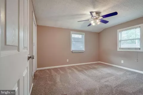 690 208th St, Pasadena, MD 21122 photo 23