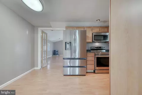 690 208th St, Pasadena, MD 21122 photo 22