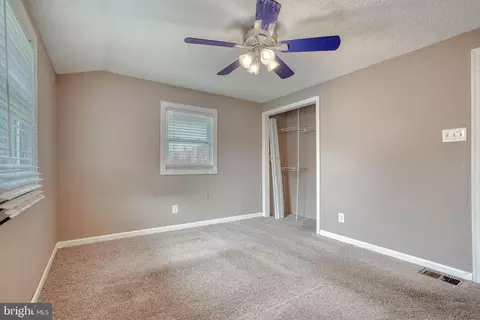 690 208th St, Pasadena, MD 21122 photo 28