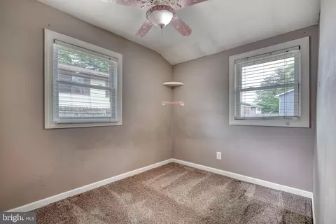 690 208th St, Pasadena, MD 21122 photo 25