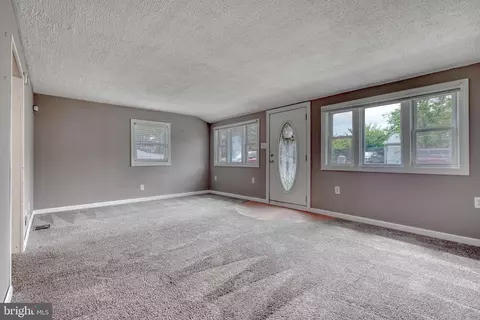 690 208th St, Pasadena, MD 21122 photo 13